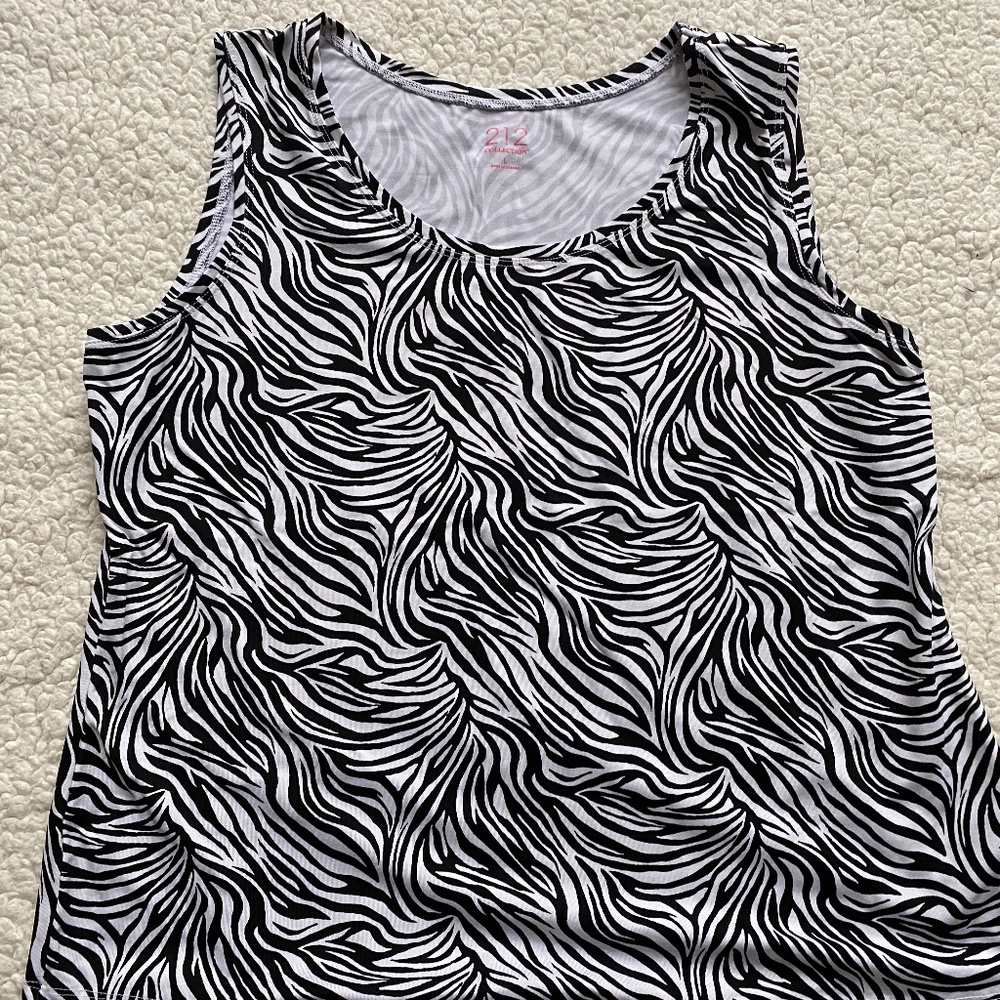 Black and White Shell size L